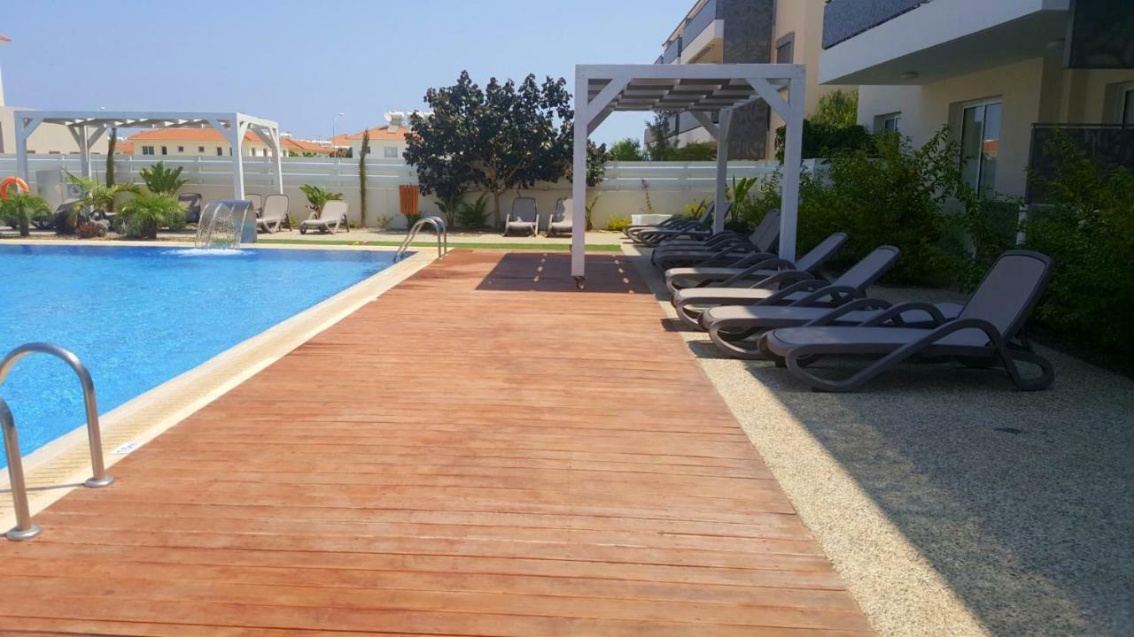 ♥ Sunny&Cozy Family Apartment ★ Walk To The Beach☼ Paralimni Exterior foto